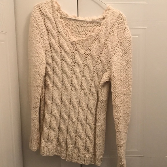 Womens warm handmade knit white sweater ⚪️ - Picture 1 of 4